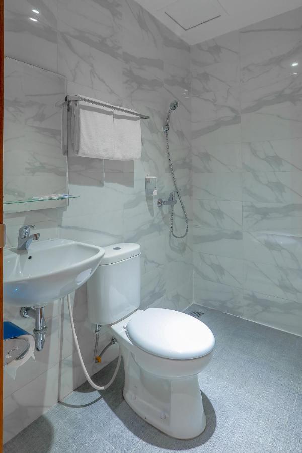Genio Inn - Mantos Manado Dış mekan fotoğraf